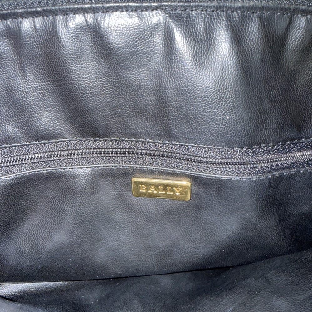 Bally Vintage Black Italian Leather Quilted Shoulder Bag Gold Chain Straps 1980s - Picture 9 of 15